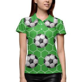 Женская рубашка поло 3D с принтом Футбольные мячи на зеленом фоне ,  |  | 